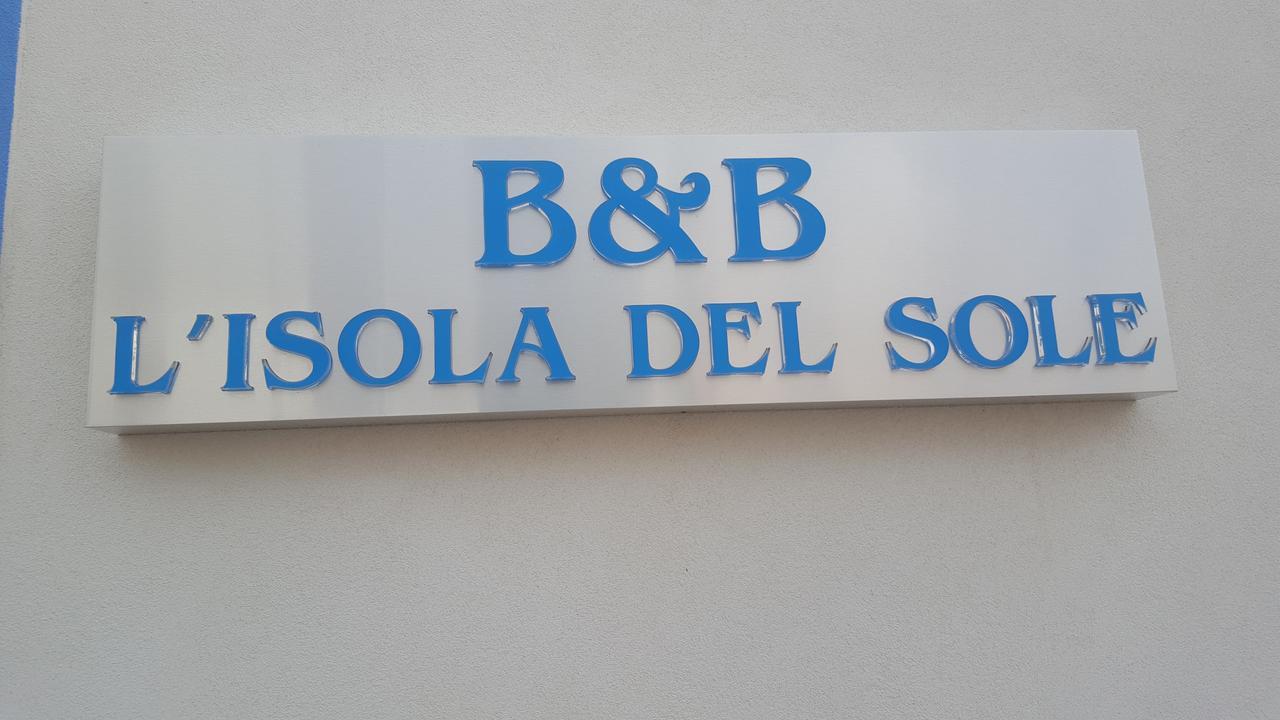 L'Isola Del Sole Bed & Breakfast Castelluzzo Exterior photo